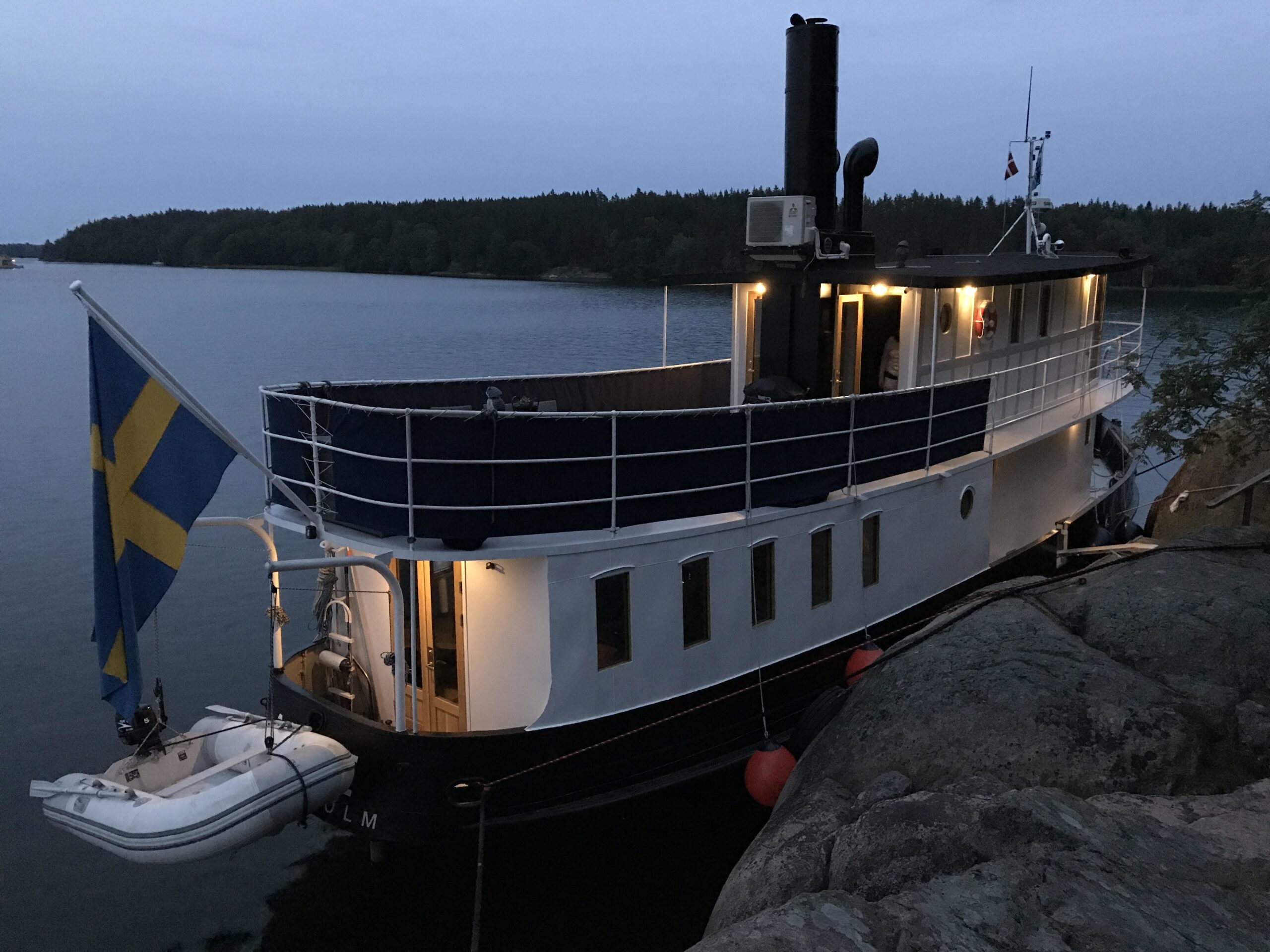 Exterior Looking at Atle from behind.JPG