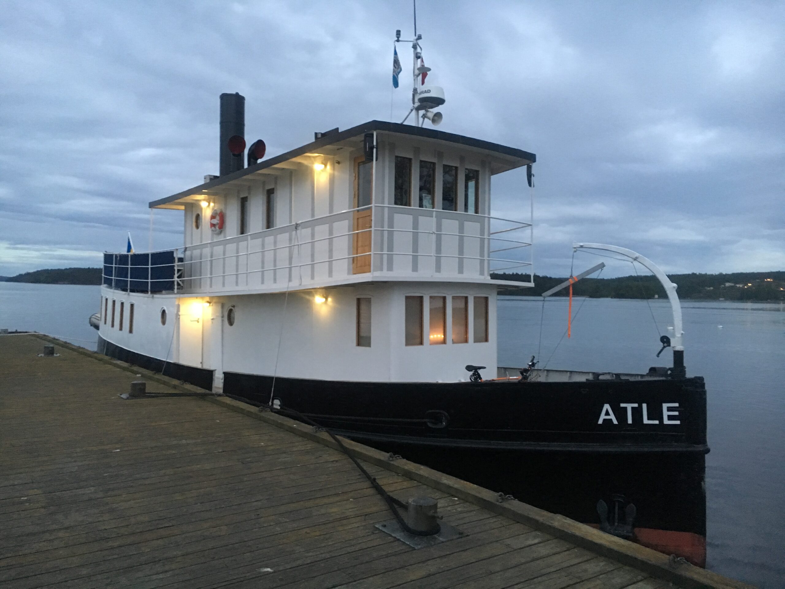 Exterior Lying at pier in Mälaren