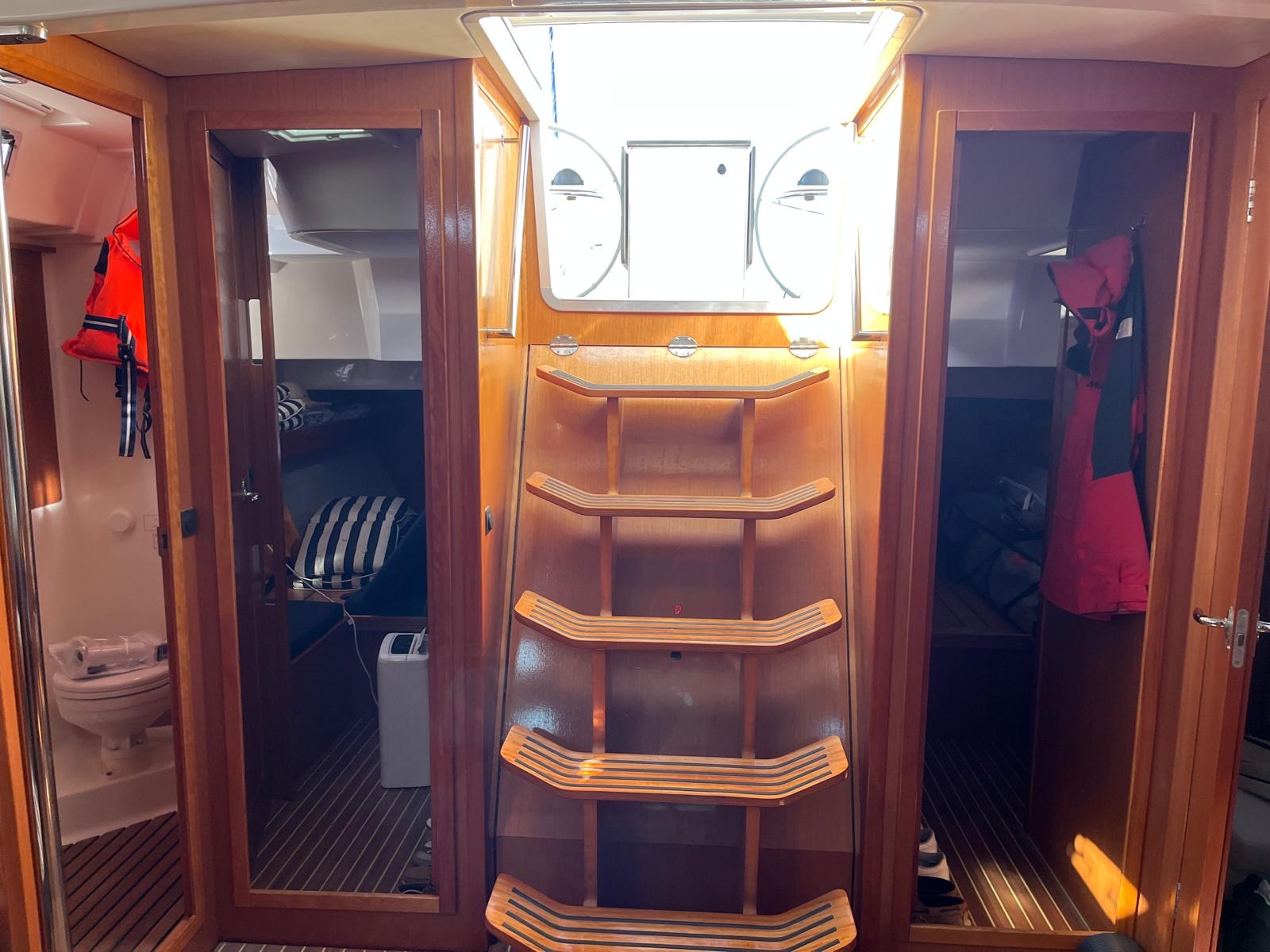 b8c1b3ff-487b-4175-8f42-422f1e414217